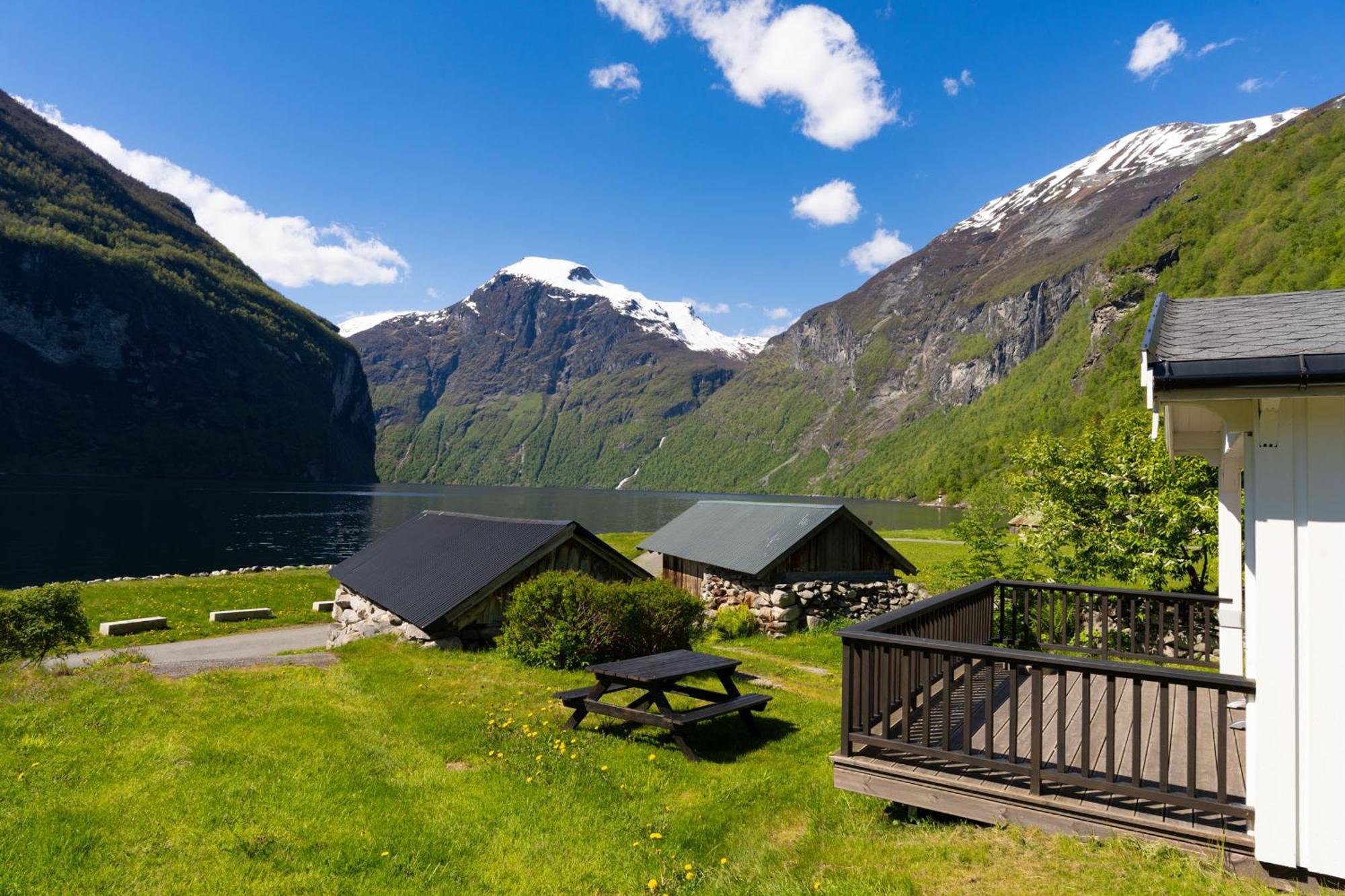Geirangerfjorden Feriesenter Hotel Exterior foto